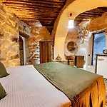 Ages In Cappadocia Hotel *