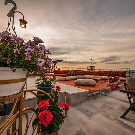 Hotel Ages In Cappadocia *