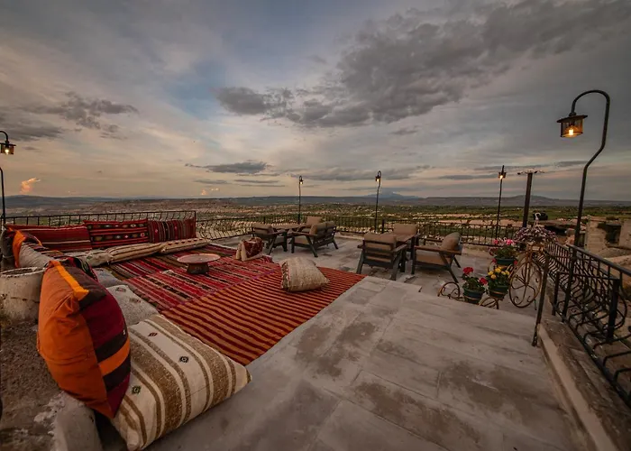 Ages In Cappadocia Учисар