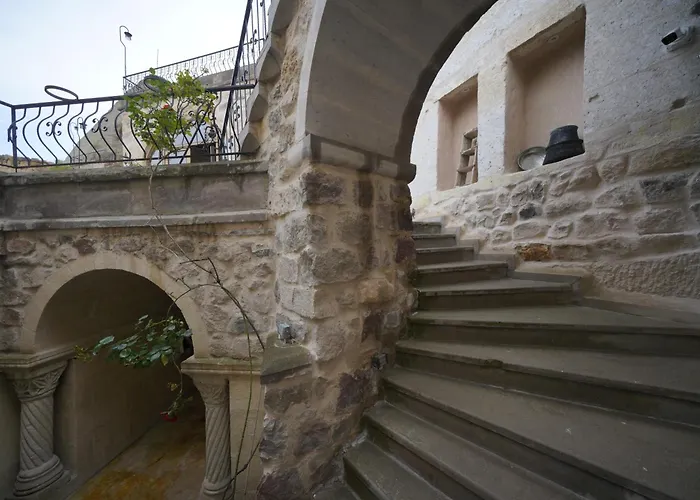 Ages In Cappadocia * Учисар