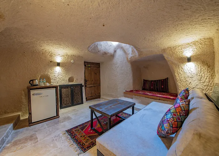 Ages In Cappadocia * Учисар